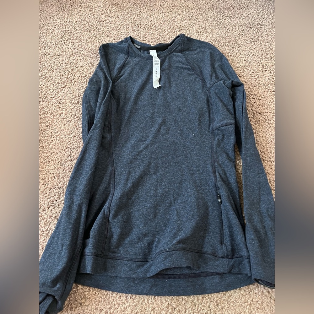 Lululemon long sleeve size 2